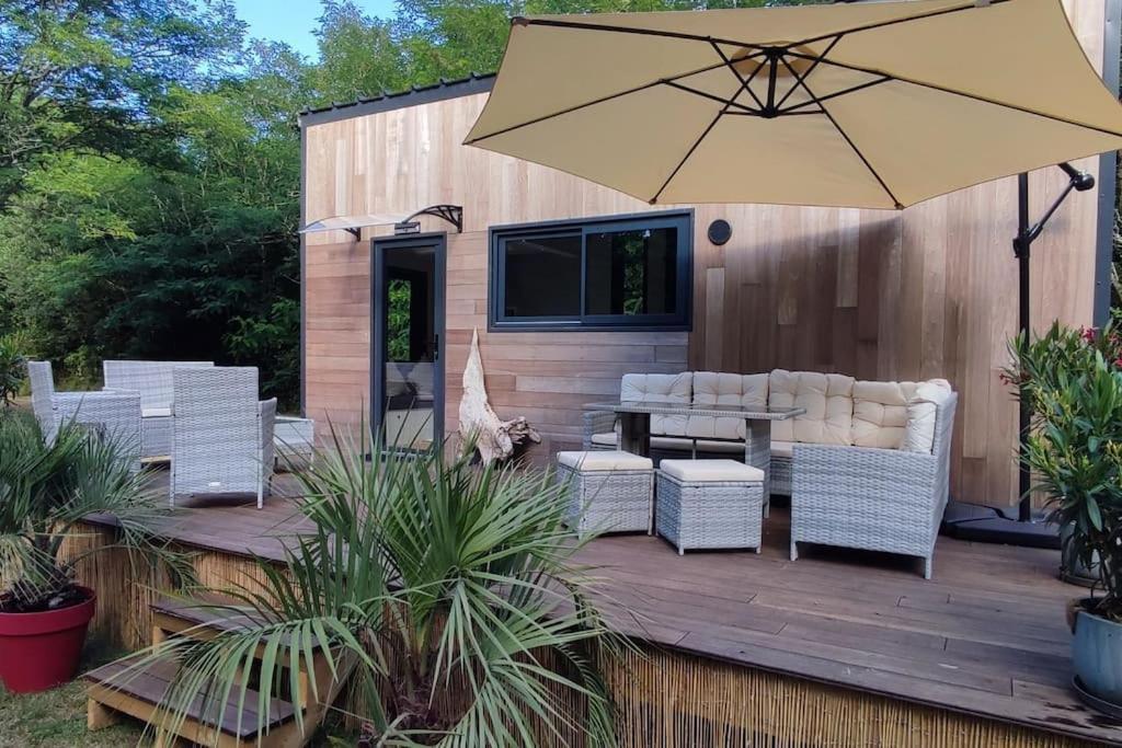 Villa Tiny House Chez Caroline Gaillan-en-Médoc Exterior foto